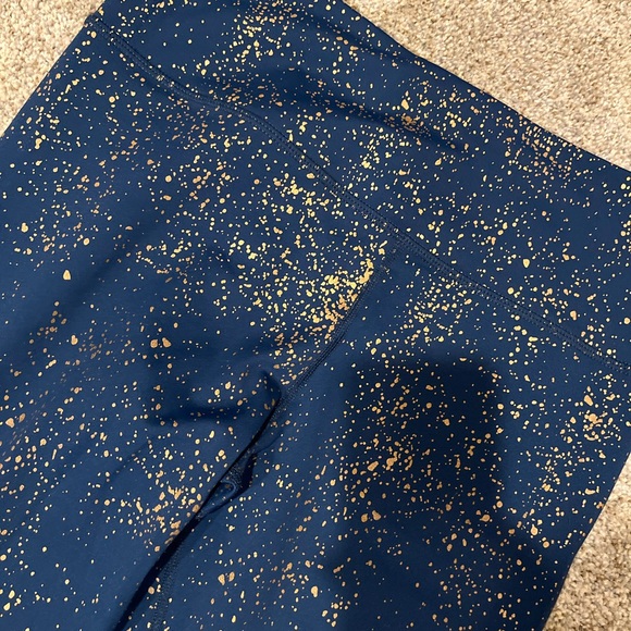 ZYIA Stay Gold Light & Tight Speckled 7/8 Leggings - Picture 7 of 13